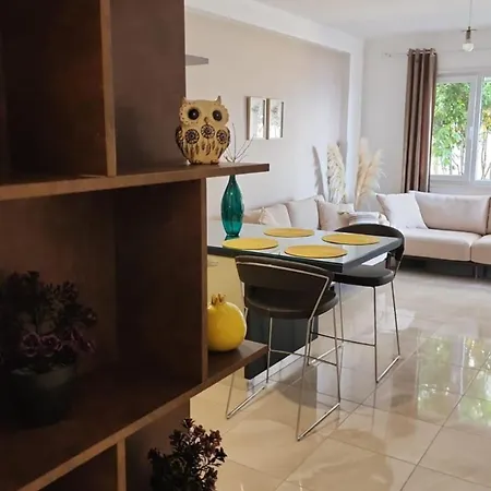 Beachfront Sion Appartamento