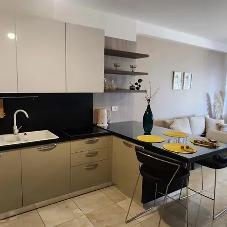 Beachfront Sion Appartement Saranda