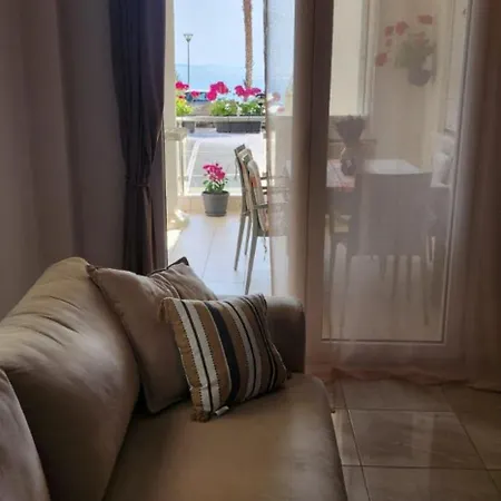 Appartamento Beachfront Sion Sarandë