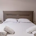 Beachfront Sion Apartment
