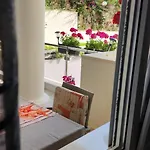 Apartment Beachfront Sion *