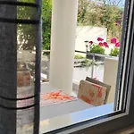 Apartment Beachfront Sion *